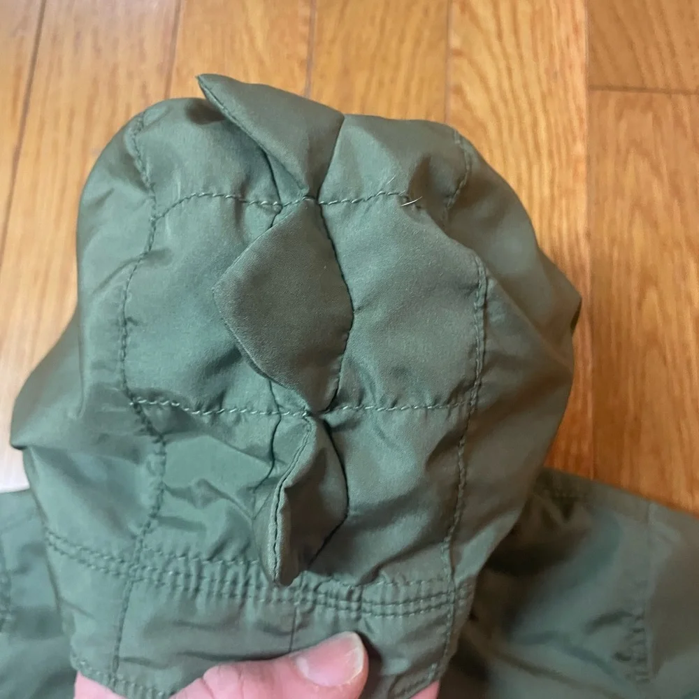 GAP Olive Kids‎ Hooded light weight Dino hooded jacket 0-3months